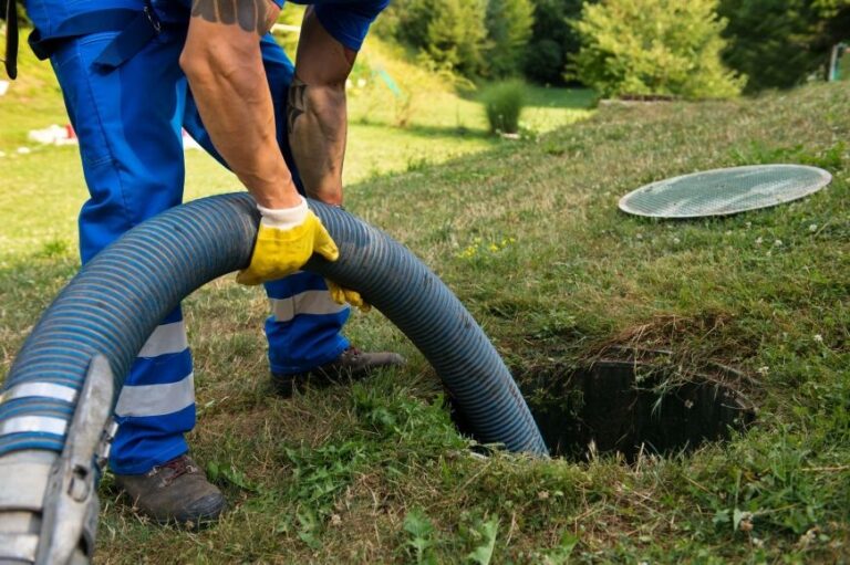 limpieza-y-vaciado-de-fosas-septicas_3_1_870x500